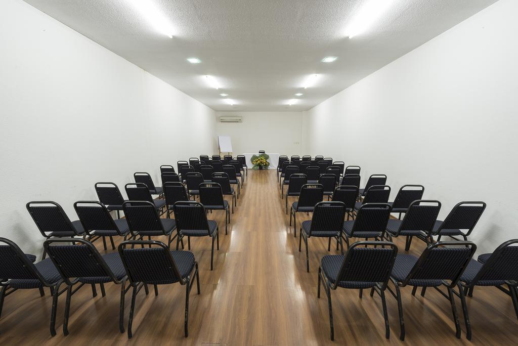 Executive Arrey Teresina
